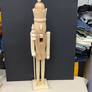 Make Market 24 inch Wooden Nutcracker King Figurine - Natural Finish new